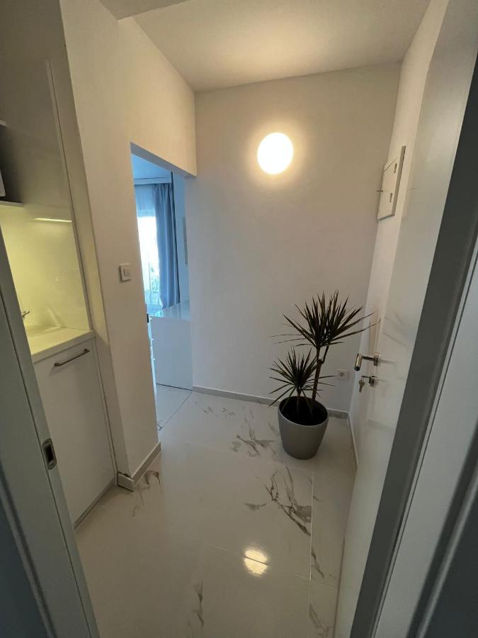 Apartments And Room Anka Водице Екстериор снимка