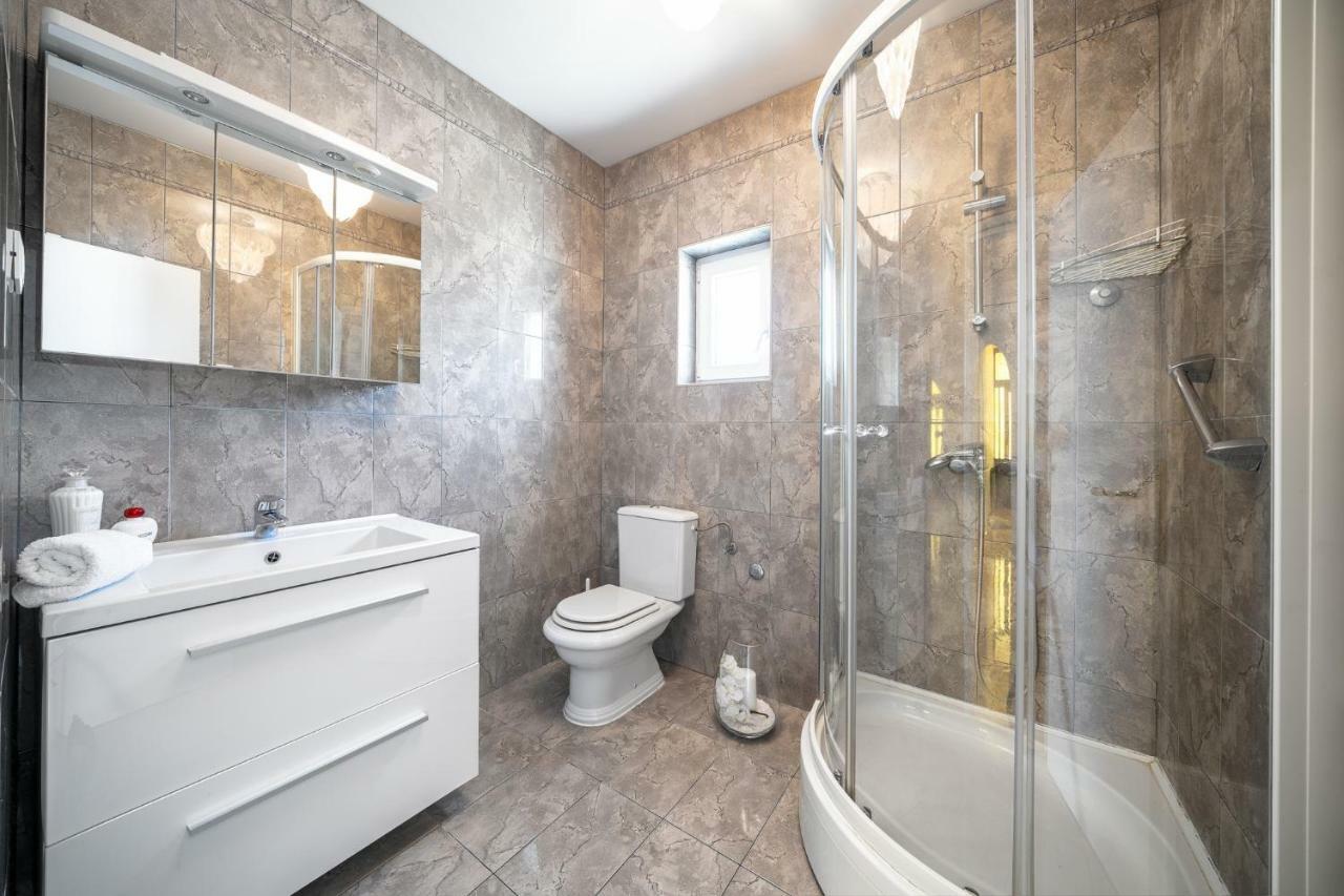 Apartments And Room Anka Водице Екстериор снимка
